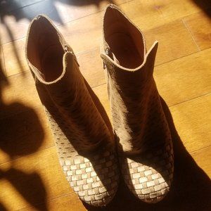 FELMINI Falling in Love Suede Booties